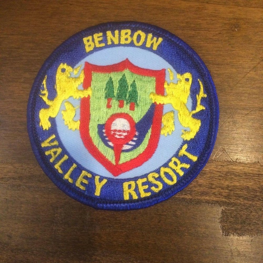 VINTAGE PATCH BENBOW VALLEY RESORT